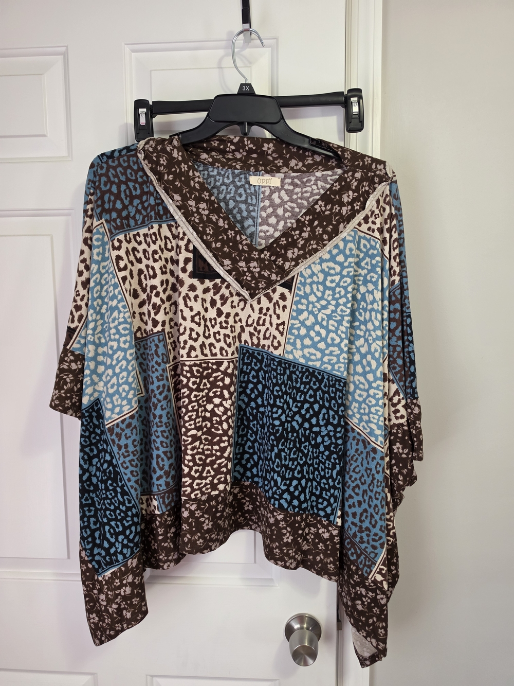 ODDI Mixed Animal Print Patchwork V-Neck Poncho Style M/L EUC fits up to 3x